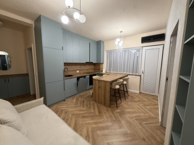 Apartament 3 camere la casa- gradina proprie| teren 100 mp | Intre Lacuri 