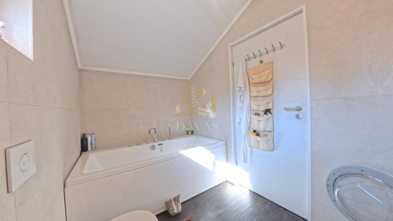 Casa individuală modernă de închiriat | 5 camere | Terasa | Parcare |Manastur 
