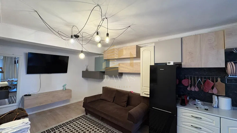 Apartament 2 camere semidecomandat de vânzare  Modern | Dambu Rotund 