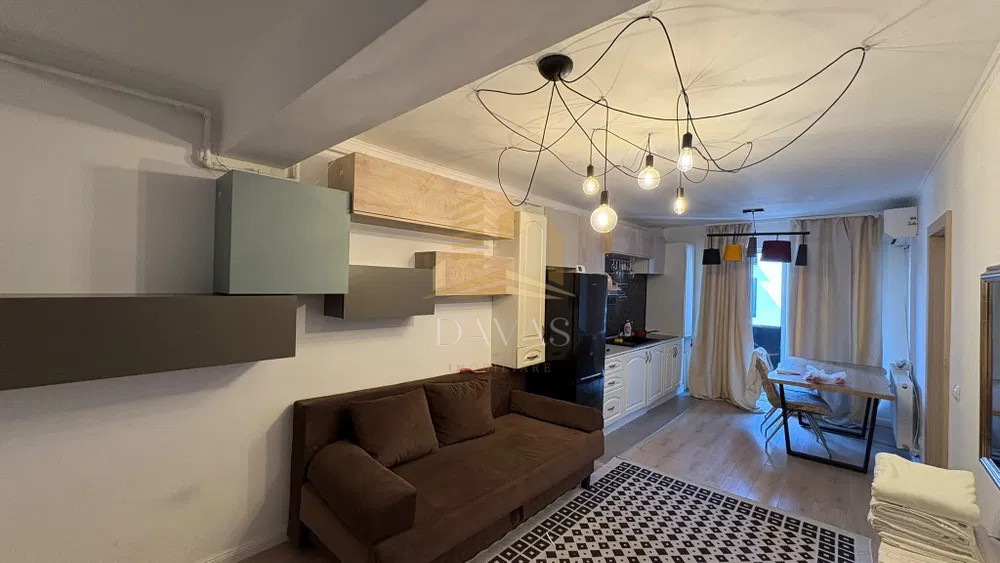 Apartament 2 camere semidecomandat de vânzare  Modern | Dambu Rotund 