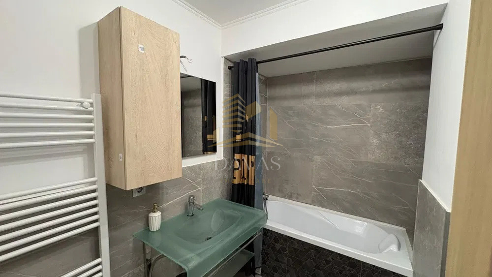 Apartament 2 camere semidecomandat de vânzare  Modern | Dambu Rotund 