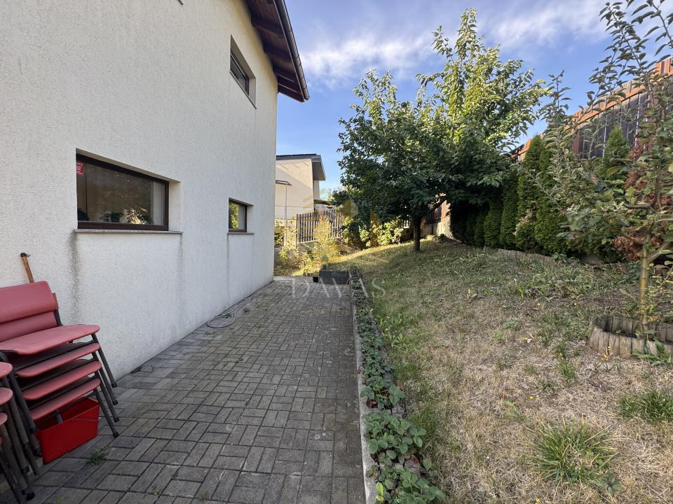 Duplex de vânzare 250mp utili | Teren | 6 camere | Parcare | Dambu Rotund