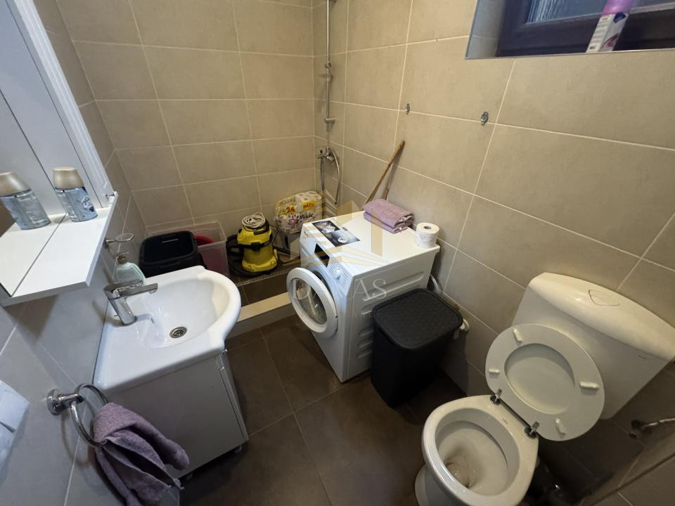 Duplex de vânzare 250mp utili | Teren | 6 camere | Parcare | Dambu Rotund