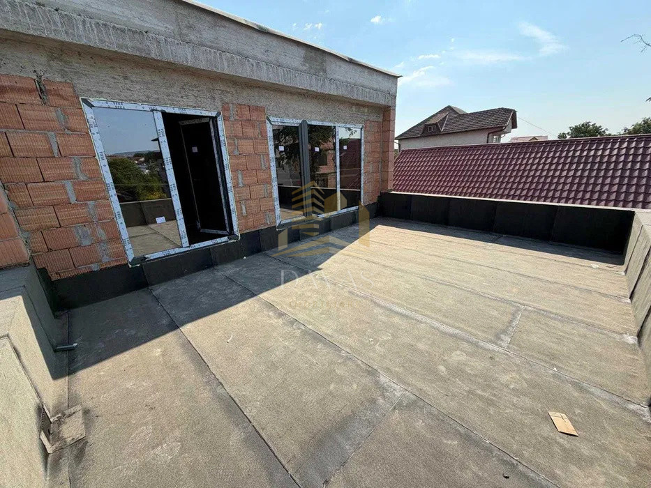 Apartament 3 camere decomandat de vânzare | 2 parcări | Terasa| Marasti