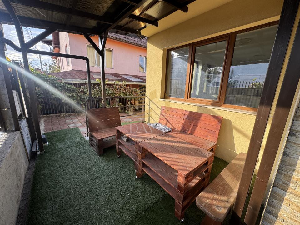 Casa individuală  de inchirat 4 camere decomandat | 4 parcări | Curte