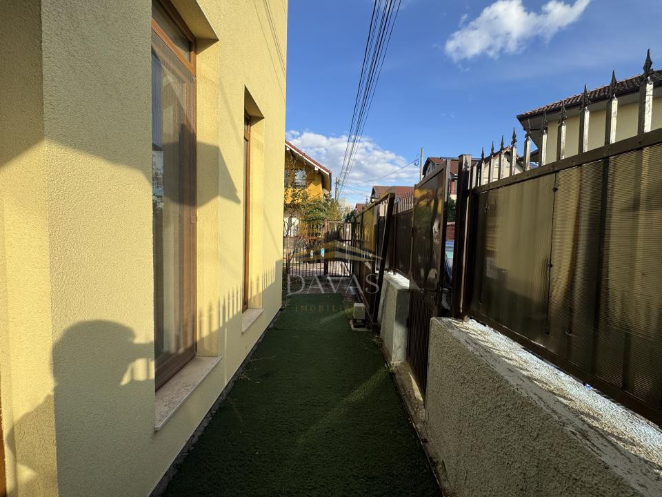 Casa individuală  de inchirat 4 camere decomandat | 4 parcări | Curte