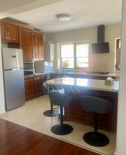 Apartament 3 camere pe 2 nivele semidecomandat+parcare| Europa | 140 mp utili