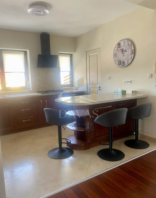 Apartament 3 camere pe 2 nivele semidecomandat+parcare| Europa | 140 mp utili