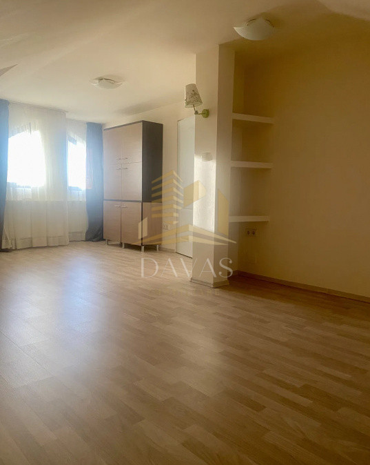 Apartament 3 camere pe 2 nivele semidecomandat+parcare| Europa | 140 mp utili