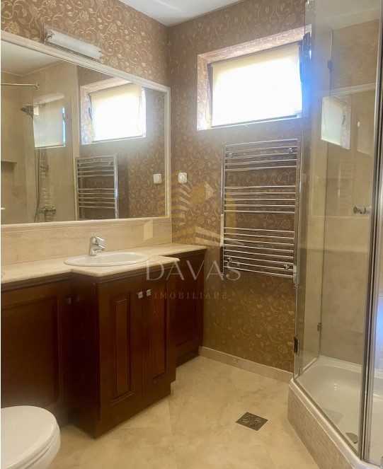 Apartament 3 camere pe 2 nivele semidecomandat+parcare| Europa | 140 mp utili