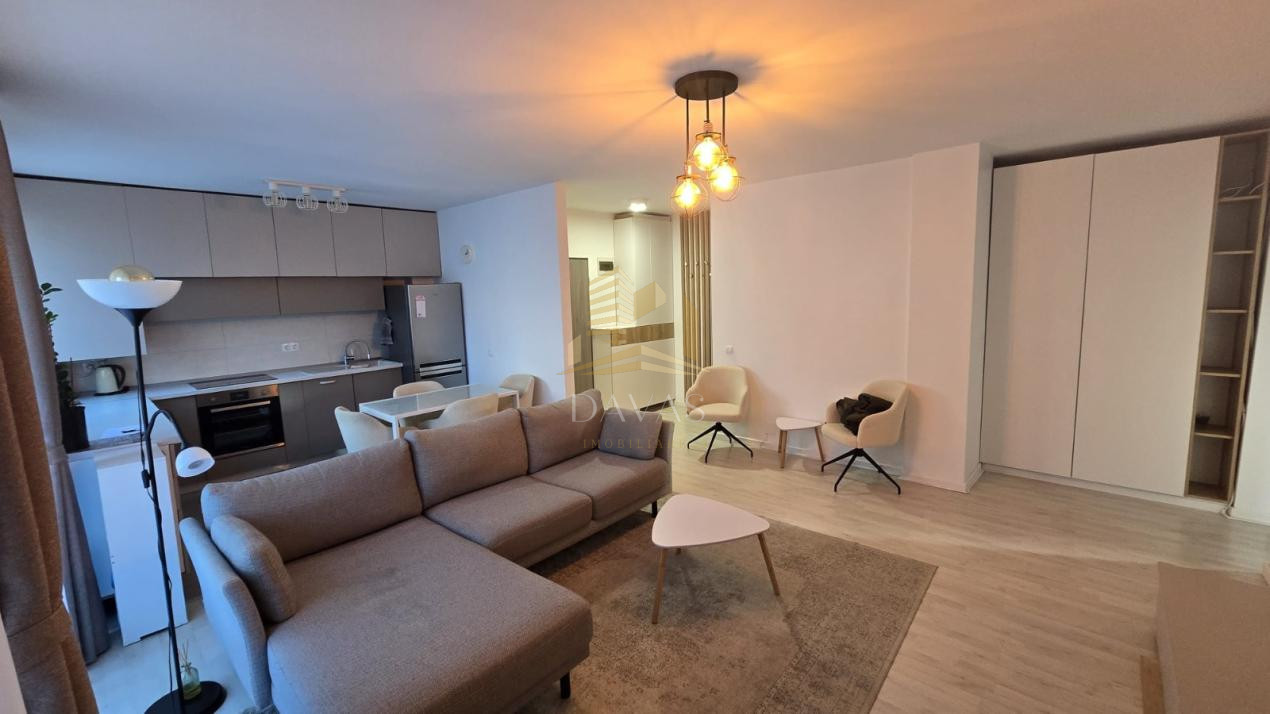 Apartament 3 camere semidecomandat Ultrafinisat |Terasa| Parcare|Andrei Mureșanu