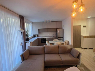 Apartament 3 camere semidecomandat Ultrafinisat |Terasa| Parcare|Andrei Mureșanu