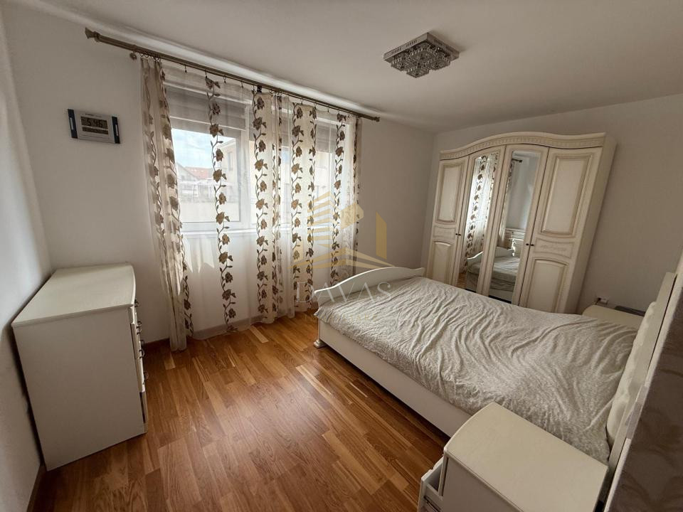 Apartament 3 camere semidecomandat+parcare inclusa in pret | Andrei Muresanu