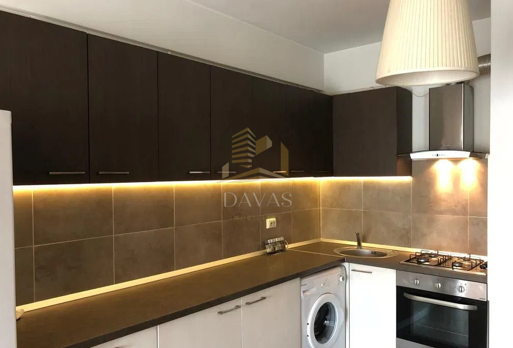 Apartament cu 2 camere semidecomandat | Zona Plopilor | Parcare - Pet Friendly