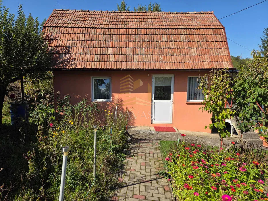 Casa de inchiriat cu 2 camere+Gradina | Buna Ziua |