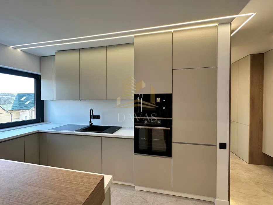 Apartament 2 camere semidecomandat+parcare inclusa | Someseni | Ultrafinisat