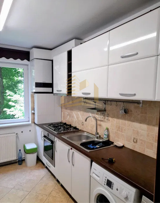 Apartament cu 2 camere decomandate | Plopilor