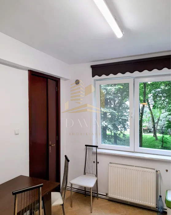Apartament cu 2 camere decomandate | Plopilor