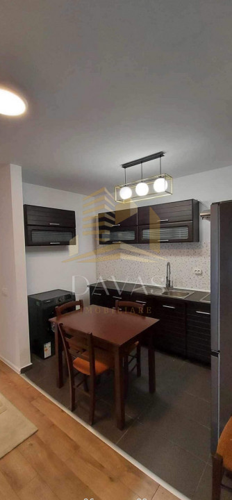 Apartament cu 2 camere de inchiriat | Etaj intermediar | Parcare exterioara