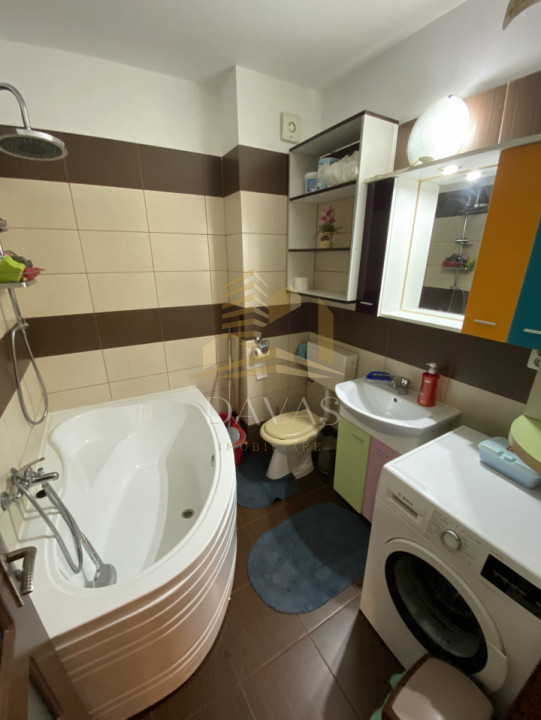 Apartament 2 camere de vanzare | zona Iris | Etaj intermediar