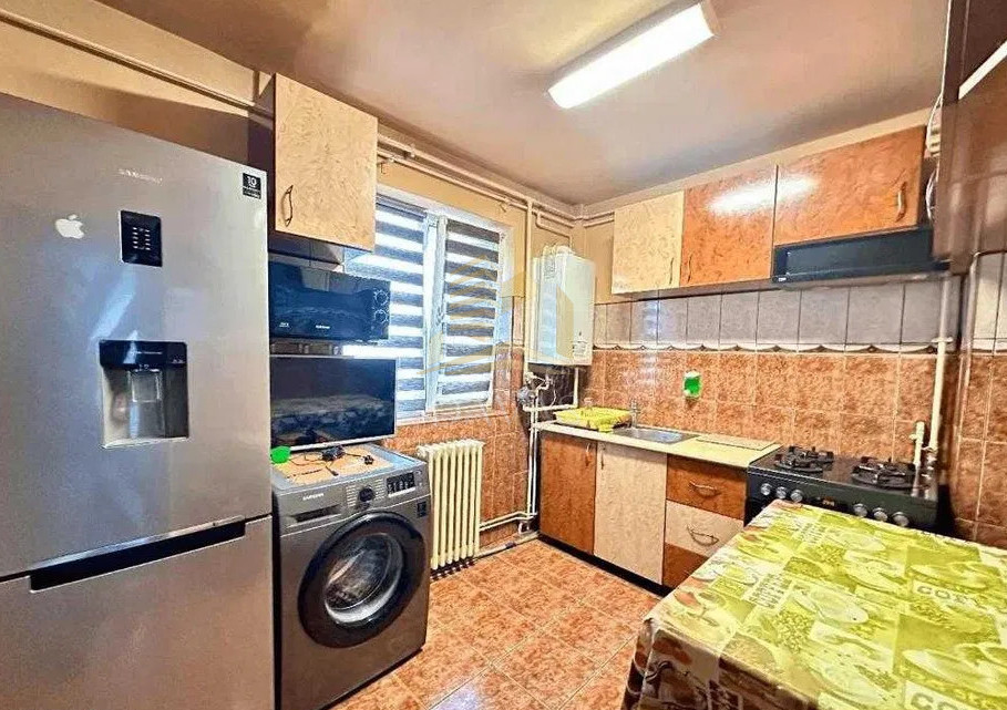Apartament 2 camere decomandate | zona Manastur | Parcare inclusa