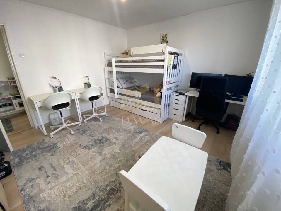 Apartament 2 camere de vanzare | Etaj intermediar | decomandat
