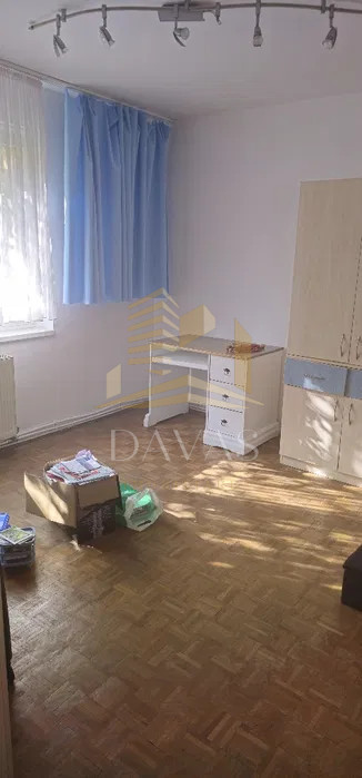 Apartament 3 camere decomandat de vanzare | Gruia | Etaj intermediar |Garaj 