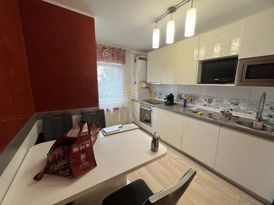 Apartament cu 4 camere decomandate | Aurel Vlaicu | Prima inchiriere.