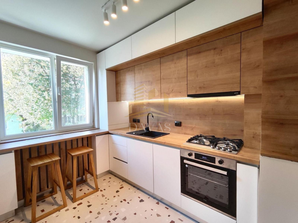 Apartament cu 2 camere semidecomandat | Piata Abator