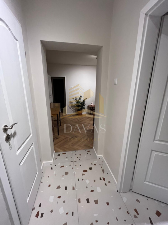 Apartament cu 2 camere semidecomandat | Piata Abator