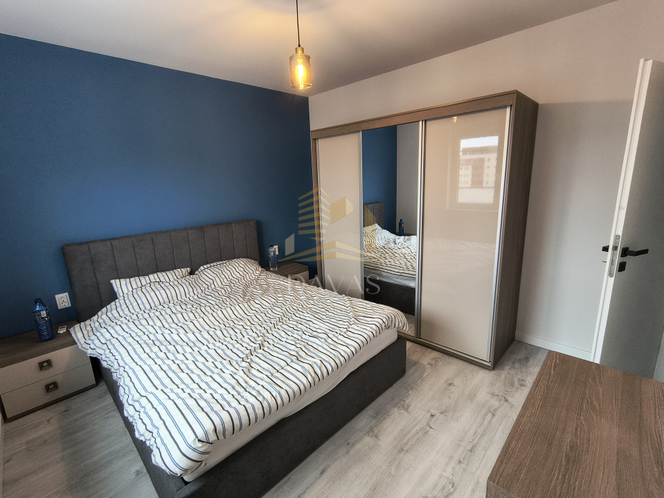 Apartament 2 camere decomandat | zona BMW | Parcare | Etaj intermediar