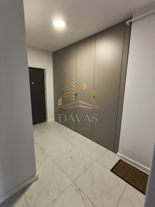 Apartament 2 camere decomandat | zona BMW | Parcare | Etaj intermediar