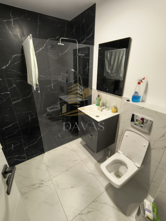 Apartament 2 camere decomandat | zona BMW | Parcare | Etaj intermediar