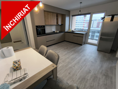 Apartament 2 camere decomandat | zona BMW | Parcare | Etaj intermediar