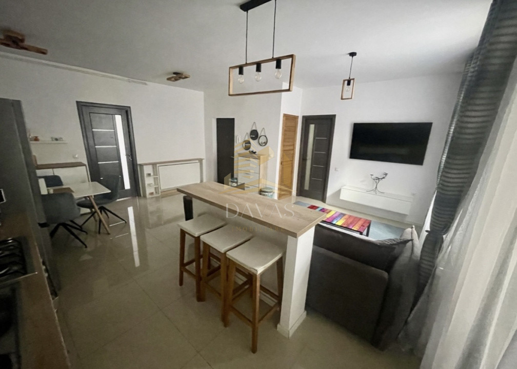 Apartament cu 2 camere semidecomandat | Dambul Rotund