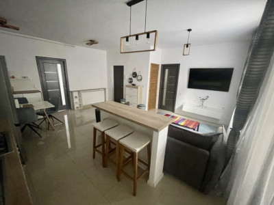 Apartament cu 2 camere semidecomandat | Dambul Rotund