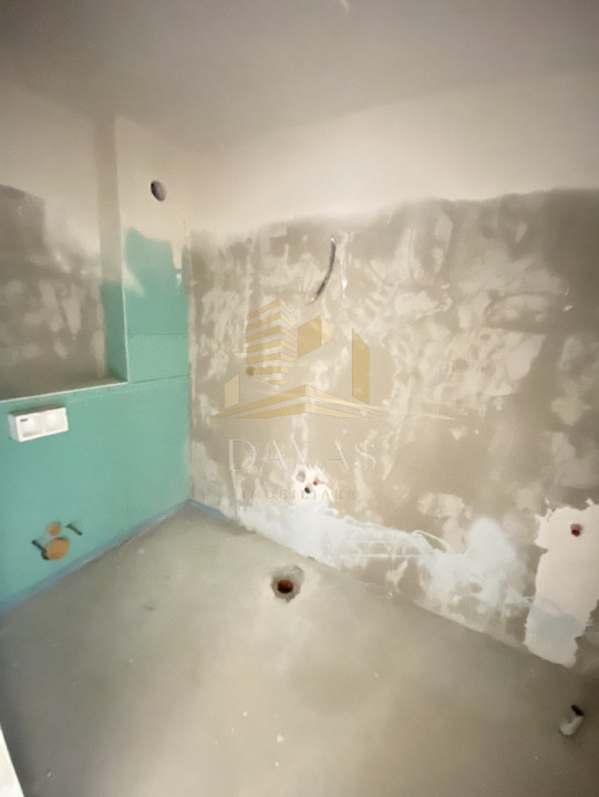 Apartament 2 camere de vanzare | Etaj intermediar | Parcare 