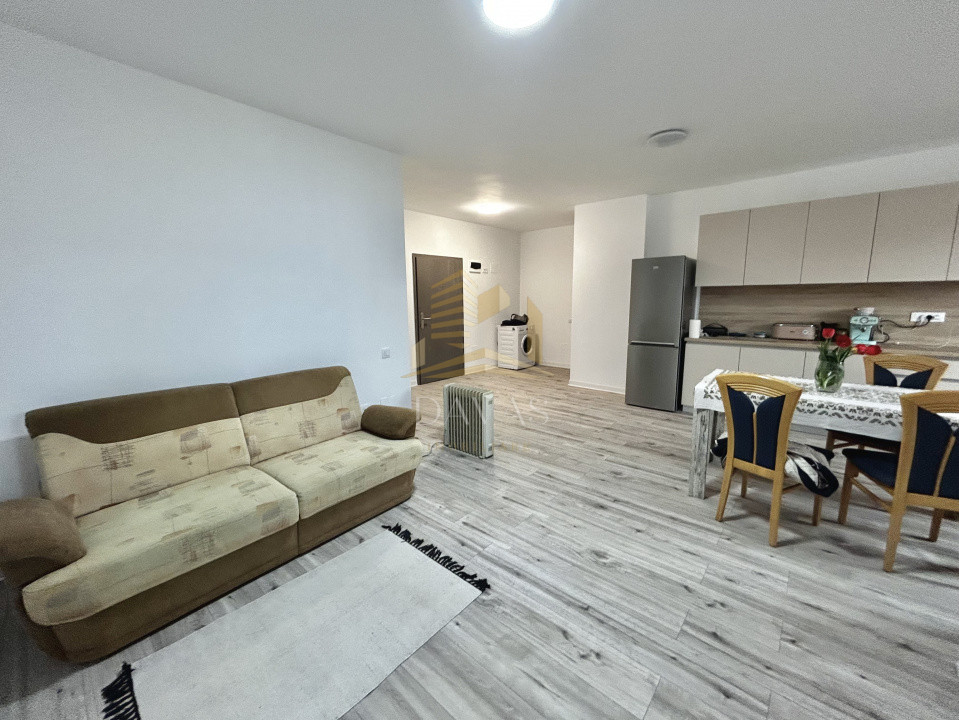 Apartament 2 camere de vanzare | Etaj intermediar | Parcare 