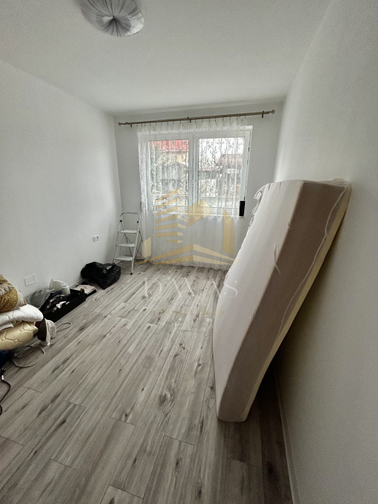 Apartament 2 camere de vanzare | Etaj intermediar | Parcare 