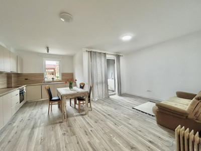 Apartament 2 camere de vanzare | Etaj intermediar | Parcare 