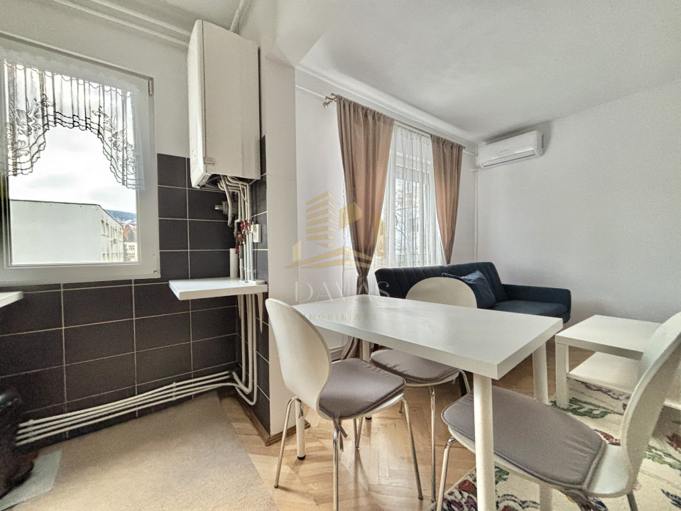 Apartament cu 3 camere semidecomandat | Manastur | str. Mehedinti