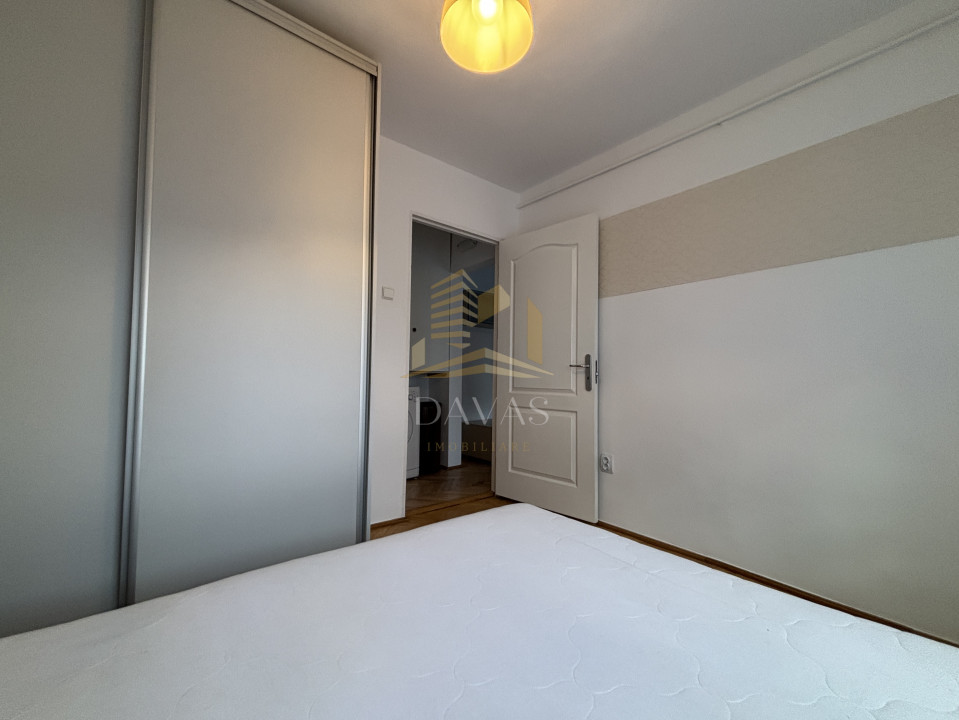 Apartament cu 3 camere semidecomandat | Manastur | str. Mehedinti