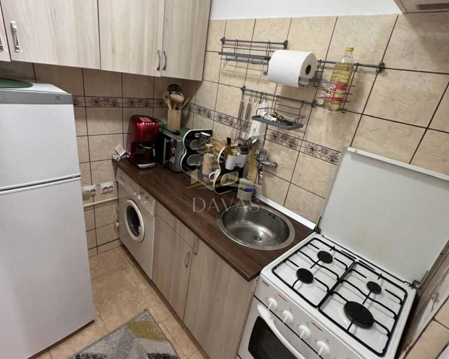 Apartament cu 2 camere semidecomandat | str. Alverna