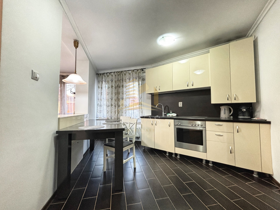 Apartament cu 3 camere semidecomandat | Dâmbul Rotund 