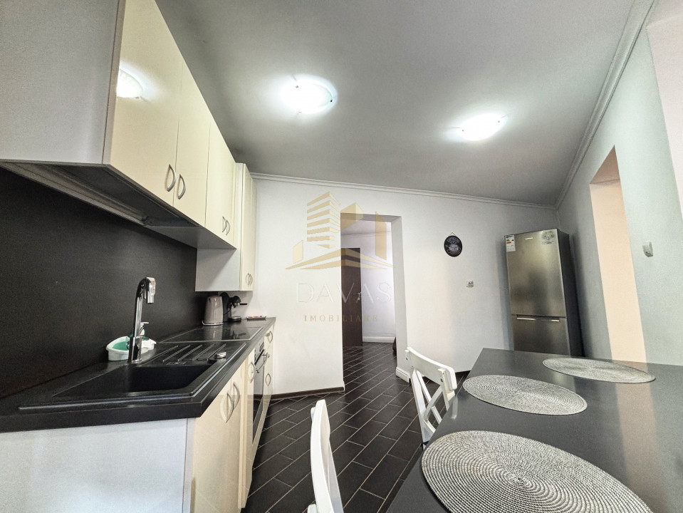 Apartament cu 3 camere semidecomandat | Dâmbul Rotund 