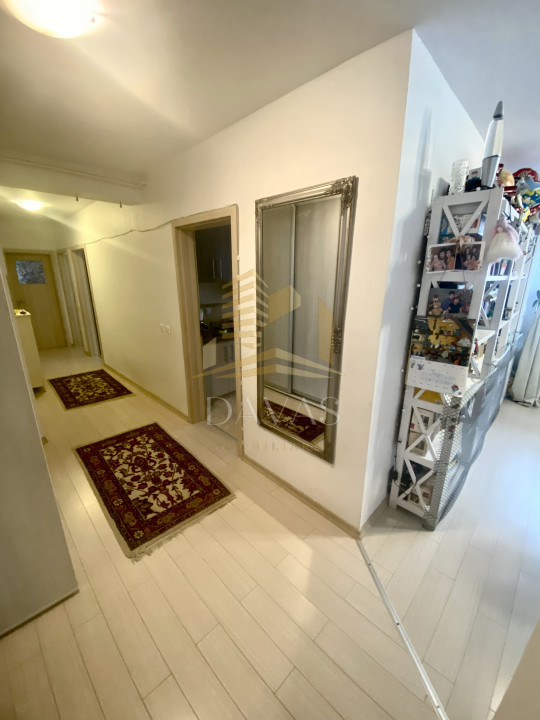 COMISION 0% | Apartament 3 camere| Europa | Etaj intermediar | Doua parcari