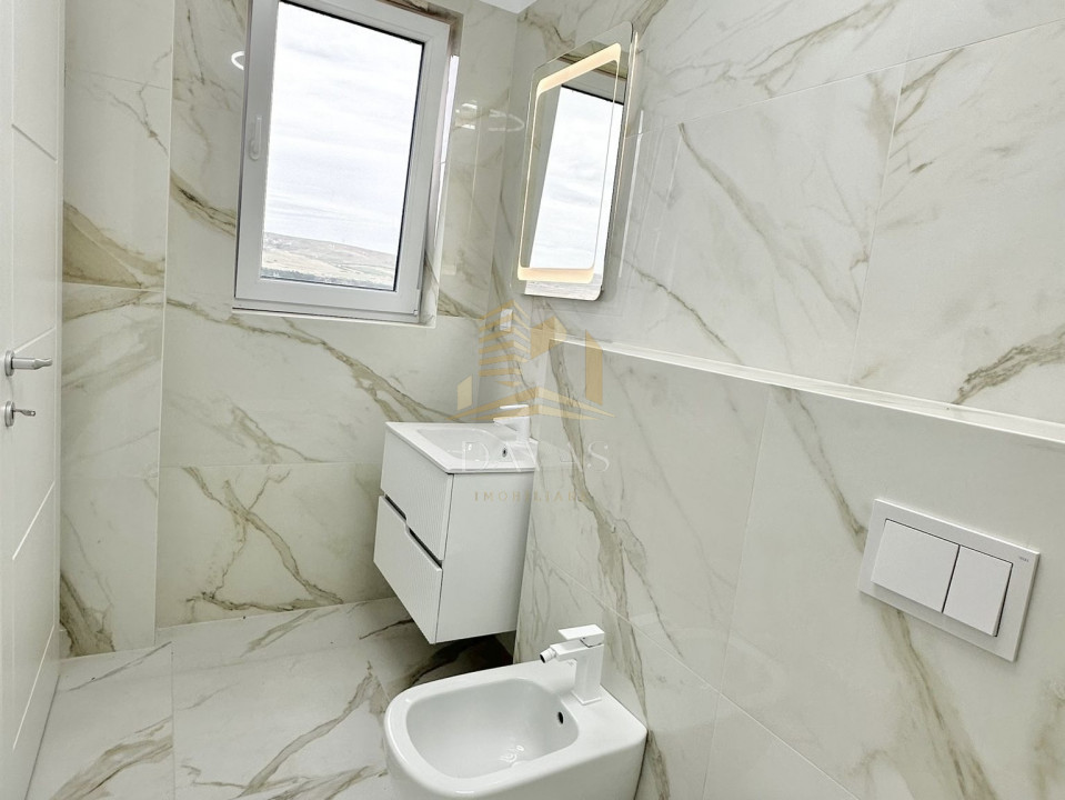 Apartament cu 3 camere semidecomandat | Florești | Str. Șesul de Sus