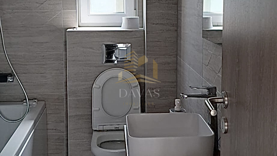 Apartament cu 2 camere semidecomandat | Buna Ziua | parcare 