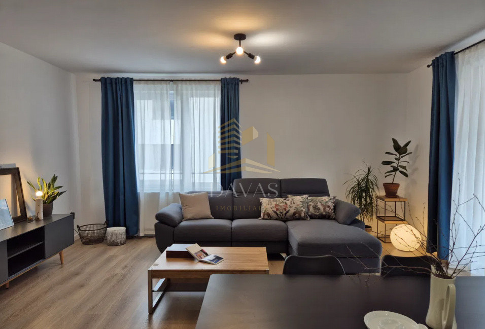 Apartament de 3 camere semidecomandat | Europa