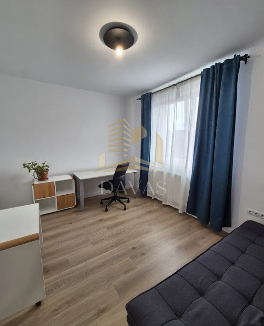 Apartament de 3 camere semidecomandat | Europa